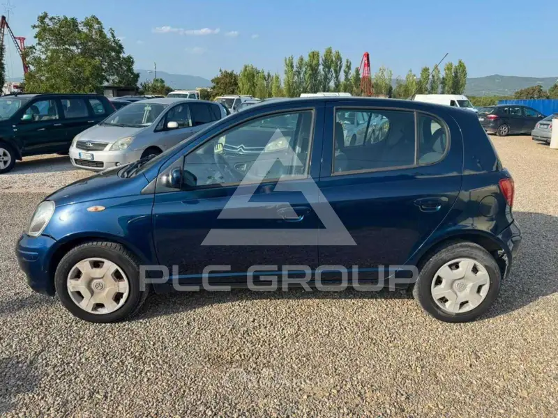2005 Toyota YARIS