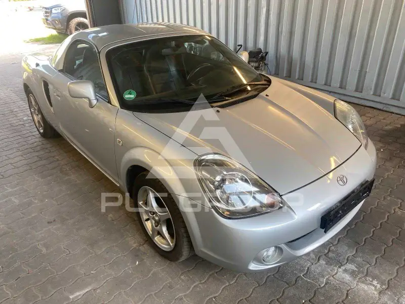 2005 Toyota MR2