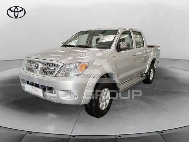 2005 Toyota Hilux