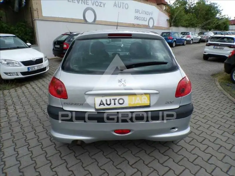 2005 Peugeot 206