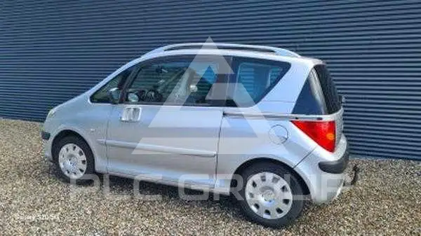 2005 Peugeot 1007