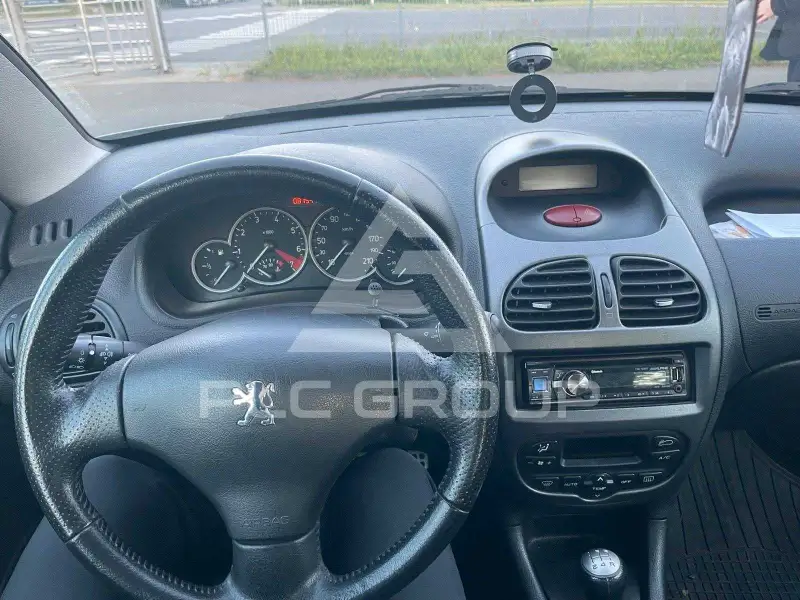 2005 Peugeot 206