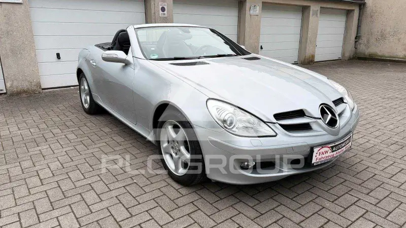 2005 Mercedes Benz SLK-Class