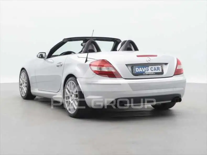 2005 Mercedes Benz SLK-Class