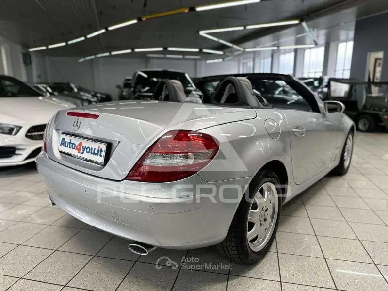 2005 Mercedes Benz SLK-Class
