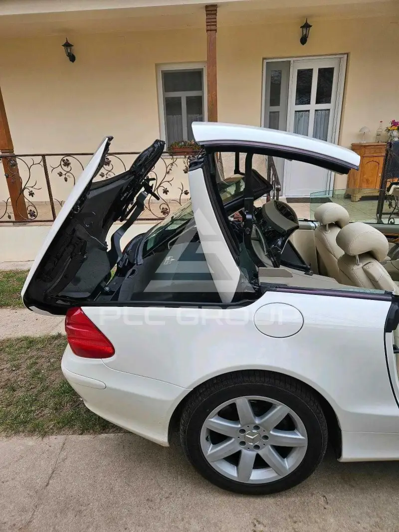 2005 Mercedes Benz SL-Class