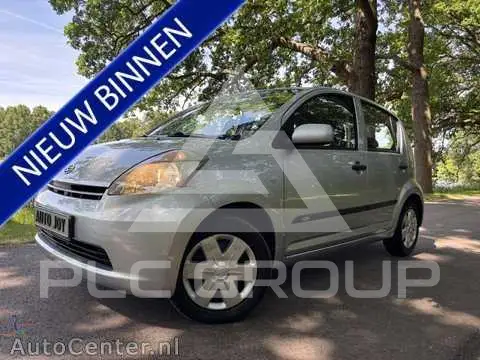 2005 Daihatsu Sirion