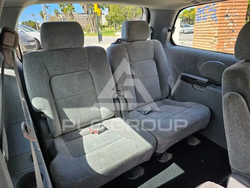 2005 KIA Carnival