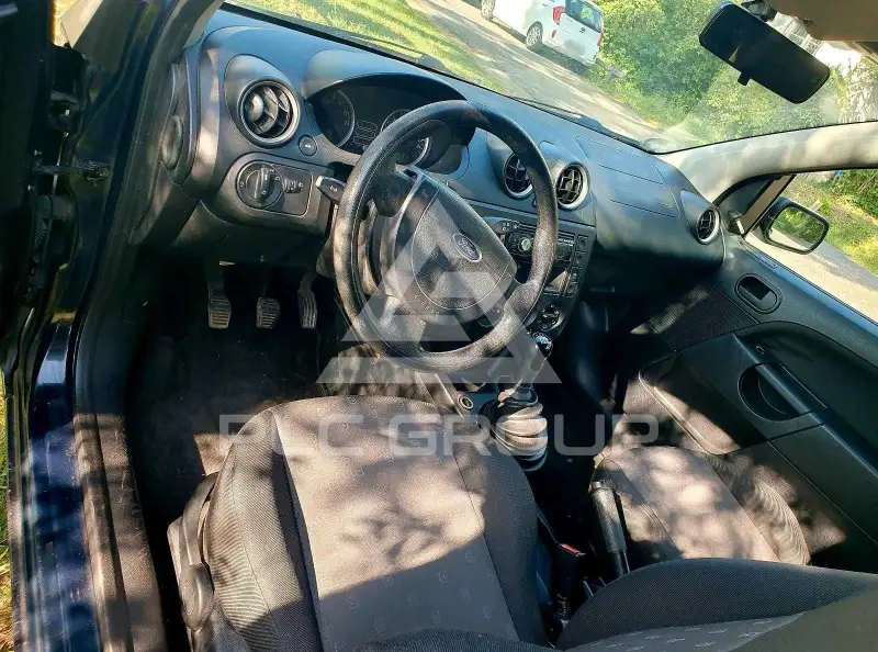 2005 Ford FIESTA