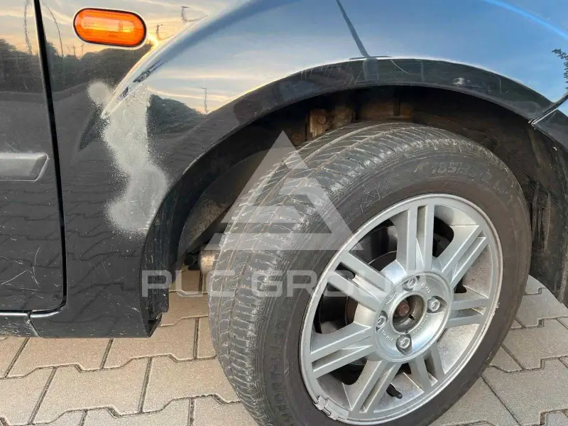 2005 Ford FIESTA