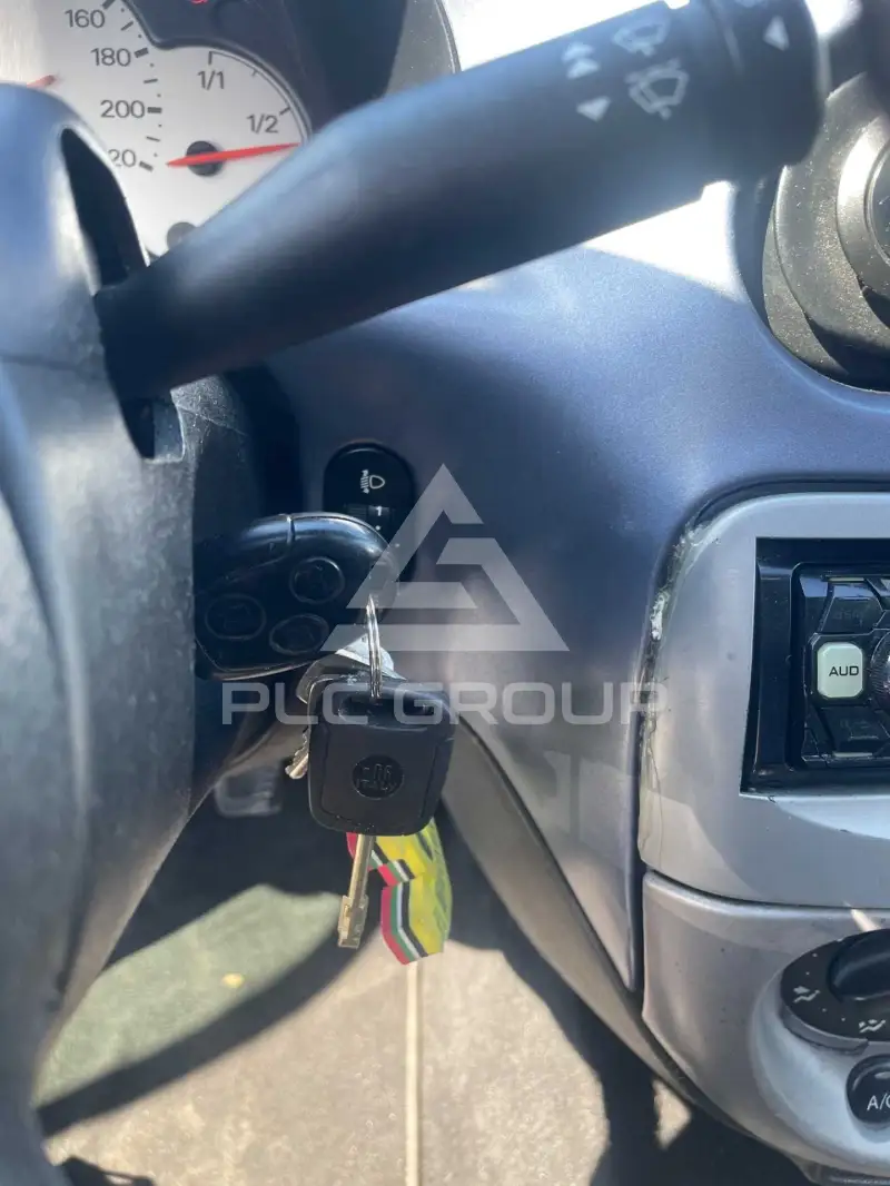 2005 Ford KA