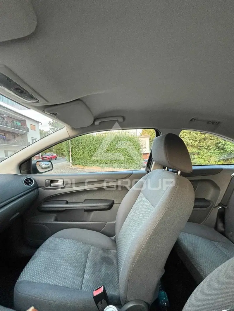 2005 Ford FOCUS