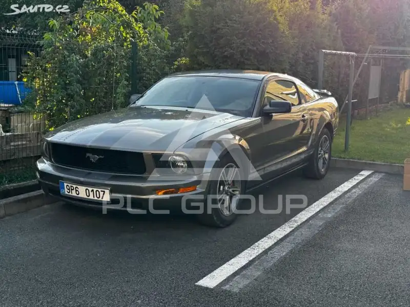2005 Ford MUSTANG
