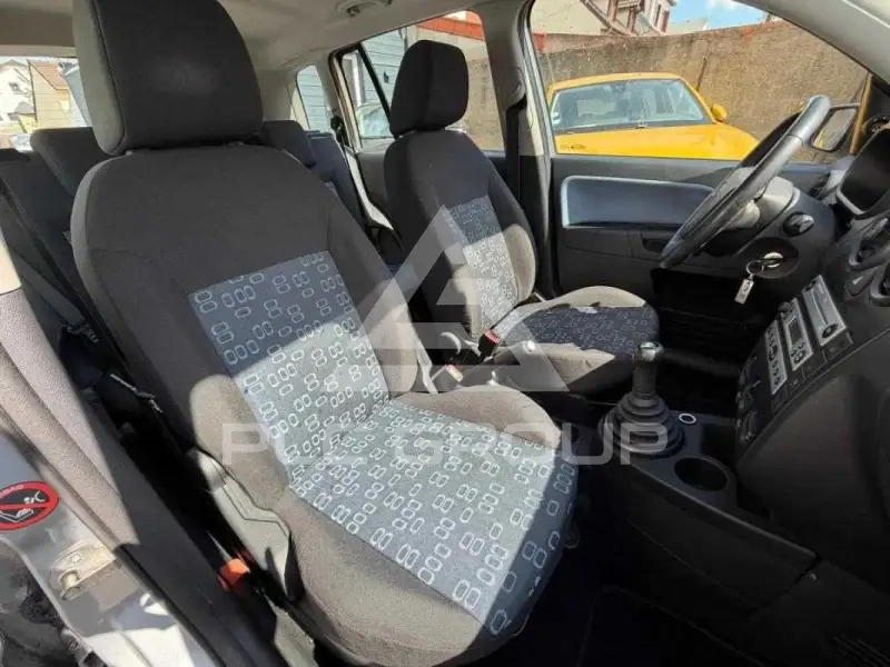 2005 Ford FUSION