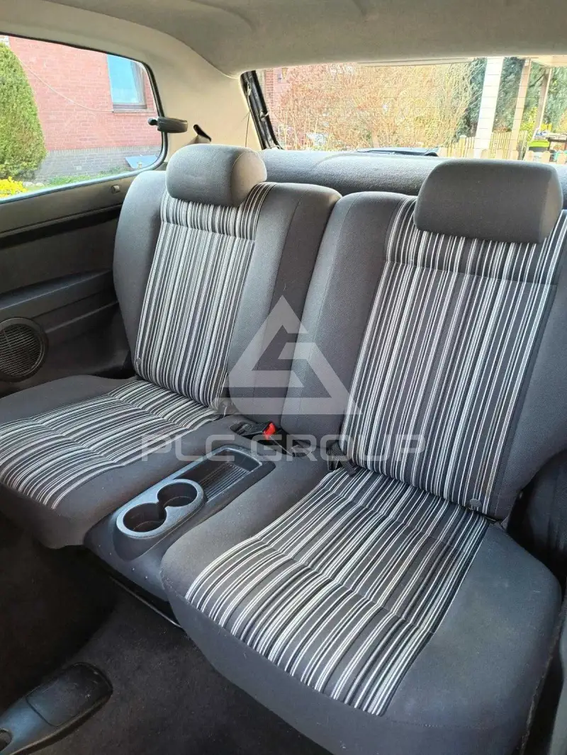 2005 Volkswagen FOX