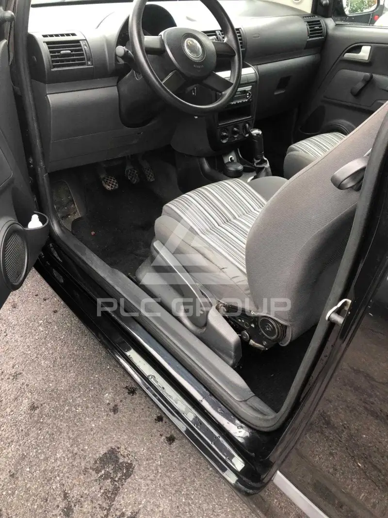2005 Volkswagen FOX