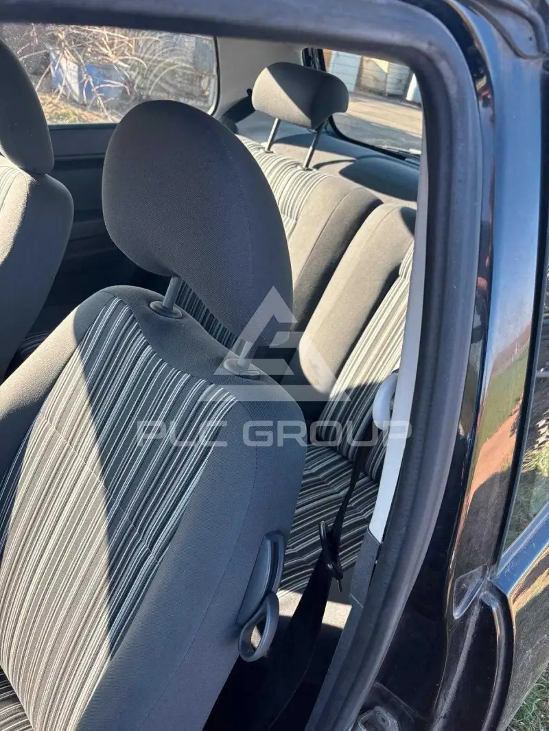 2005 Volkswagen FOX