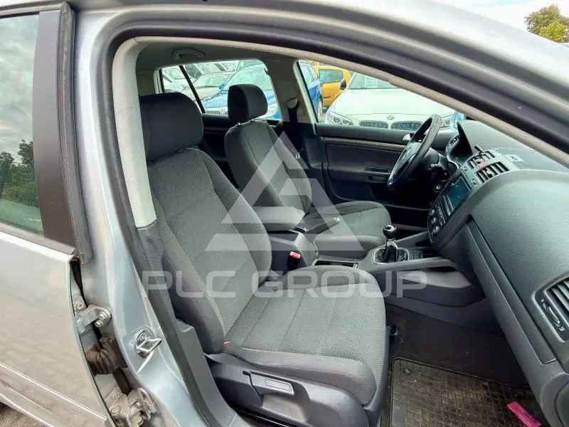 2005 Volkswagen GOLF