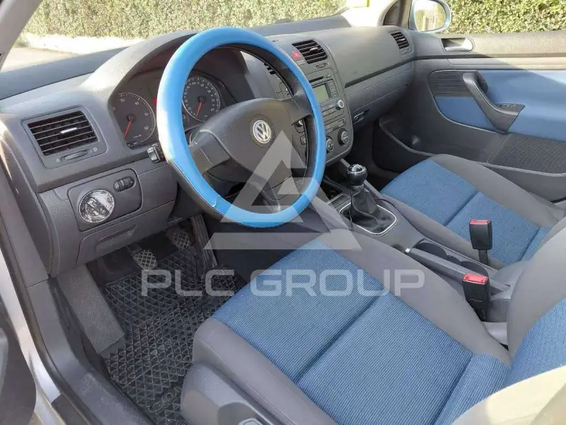 2005 Volkswagen GOLF