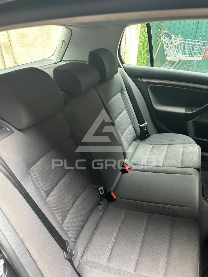 2005 Volkswagen GOLF