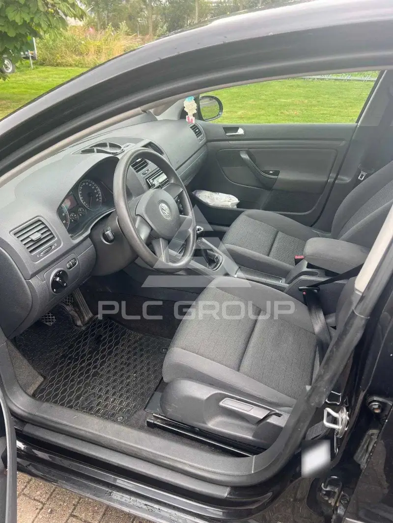 2005 Volkswagen GOLF