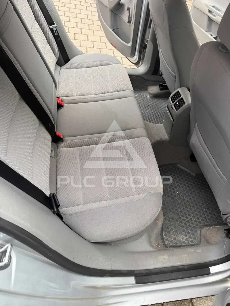 2005 Volkswagen GOLF