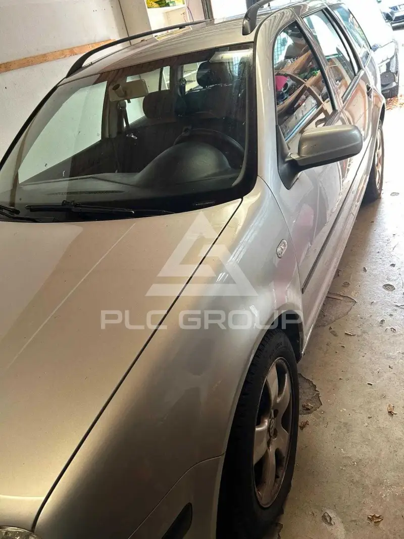 2005 Volkswagen GOLF
