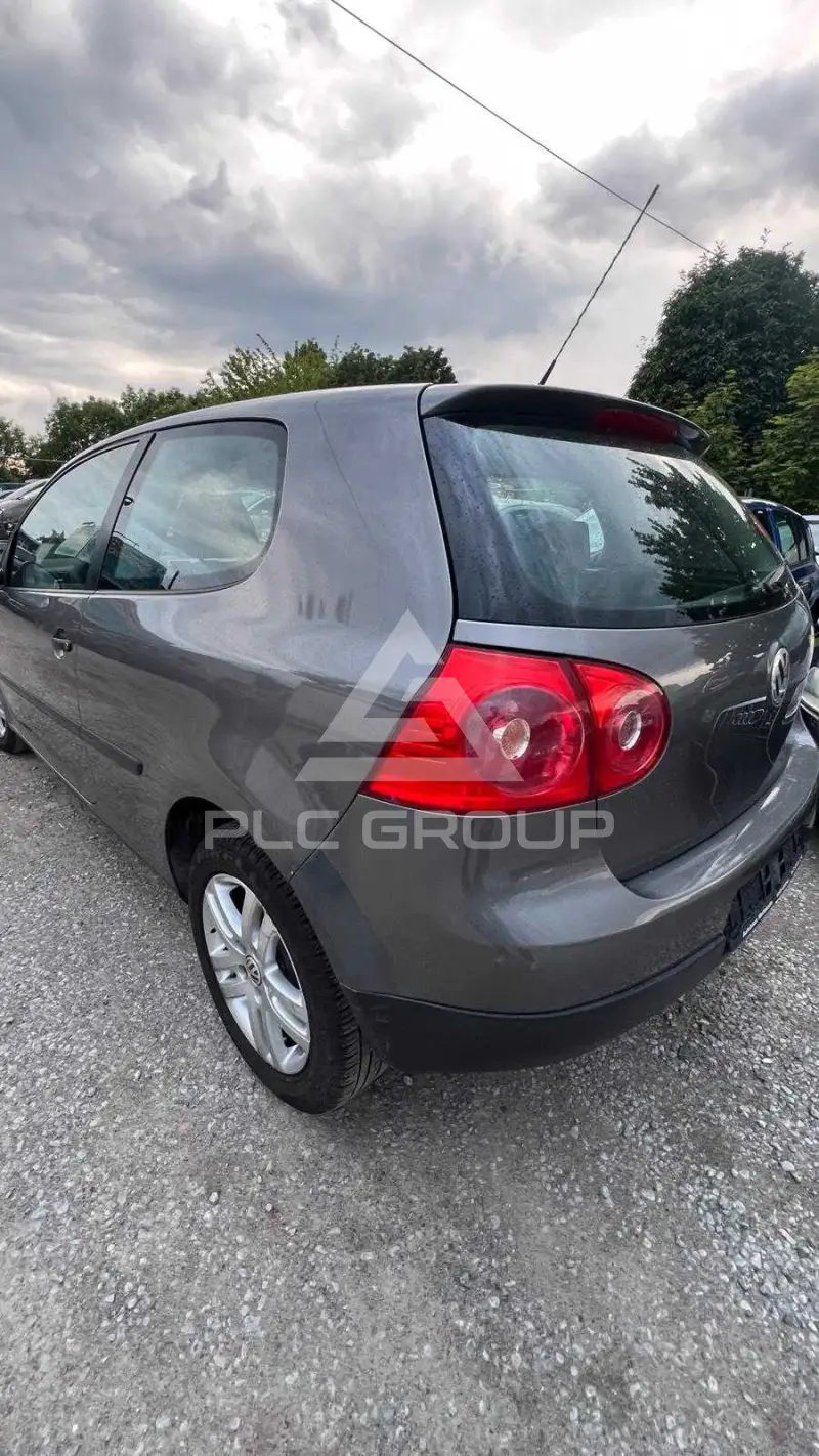 2005 Volkswagen GOLF