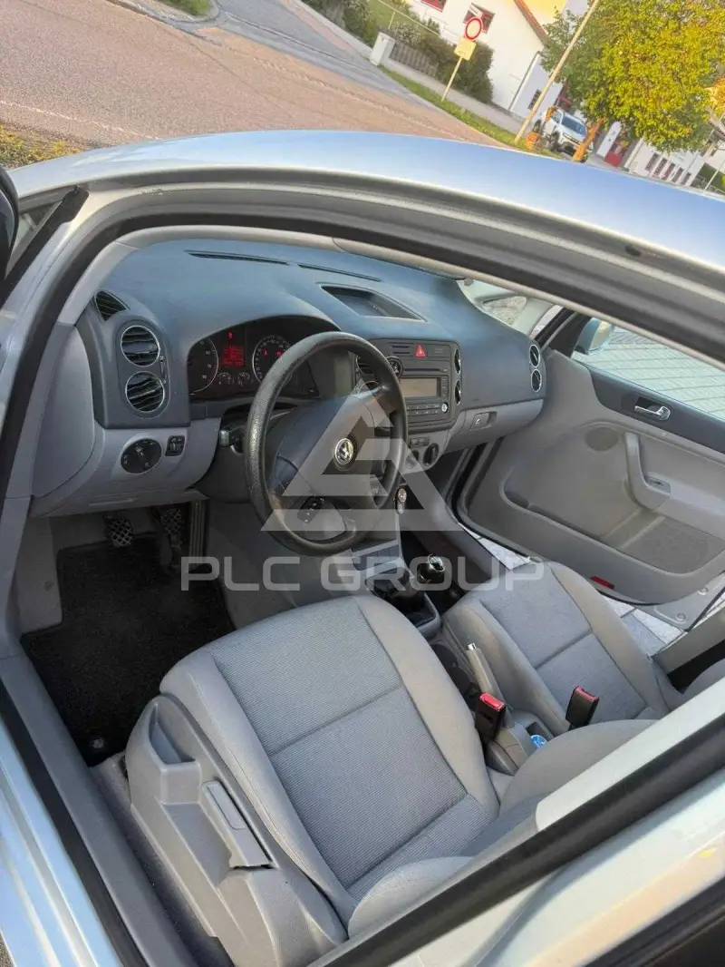 2005 Volkswagen GOLF