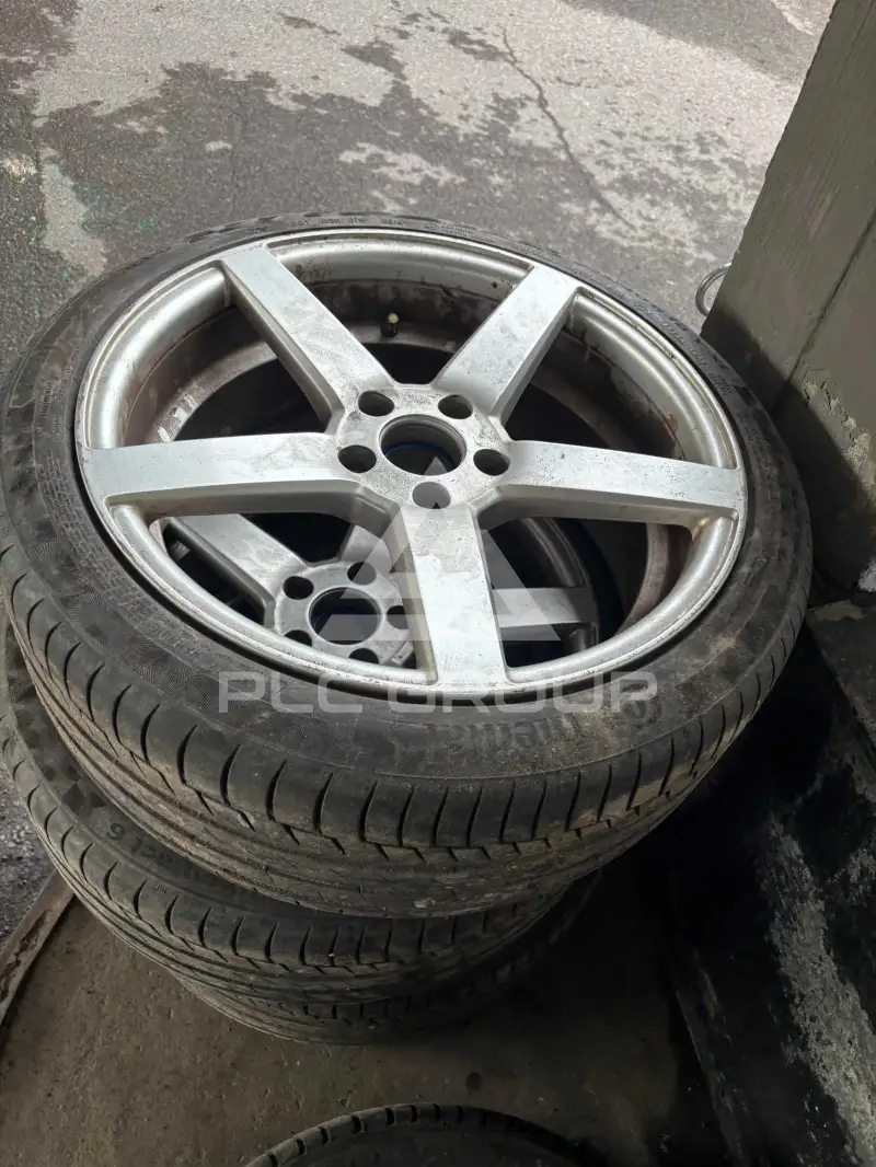 2005 Volkswagen GOLF