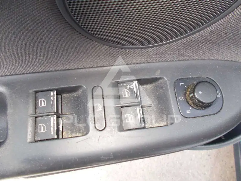 2005 Volkswagen GOLF