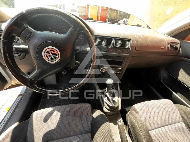 2005 Volkswagen GOLF