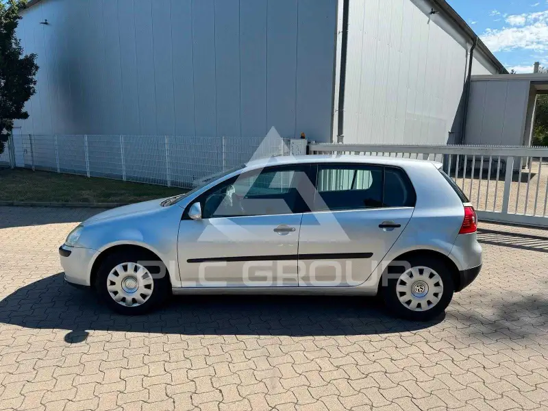 2005 Volkswagen GOLF