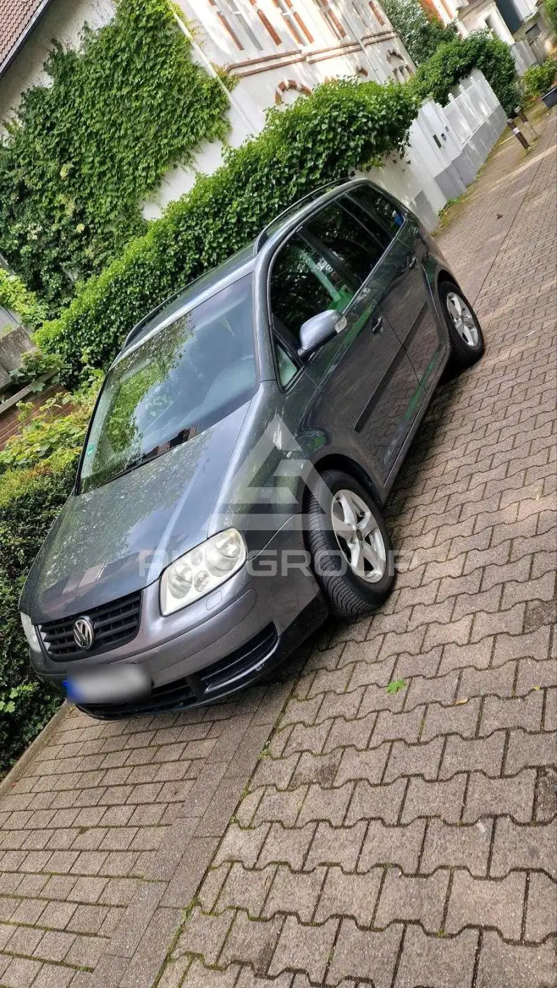 2005 Volkswagen GOLF