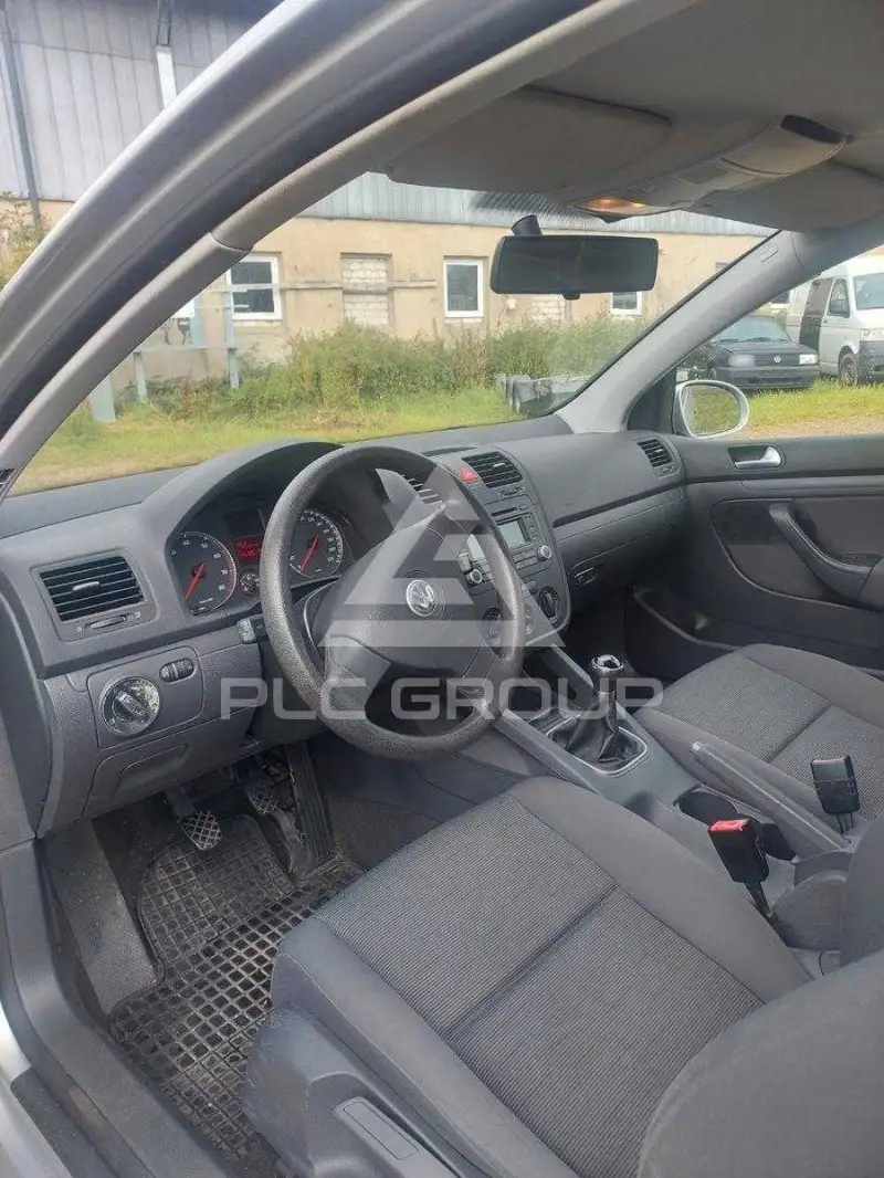2005 Volkswagen GOLF