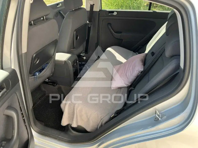 2005 Volkswagen GOLF