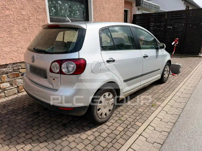 2005 Volkswagen GOLF