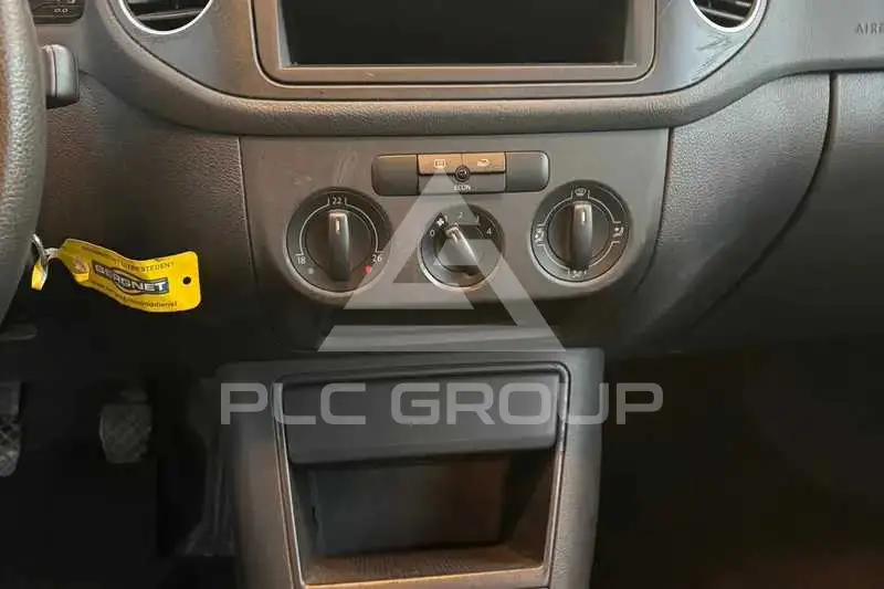 2005 Volkswagen GOLF