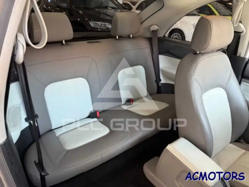 2005 Volkswagen BEETLE