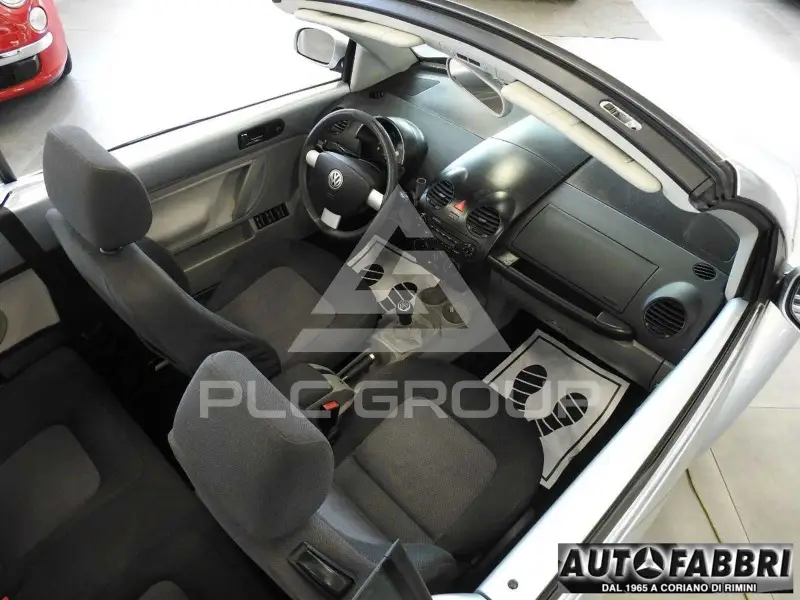 2005 Volkswagen BEETLE