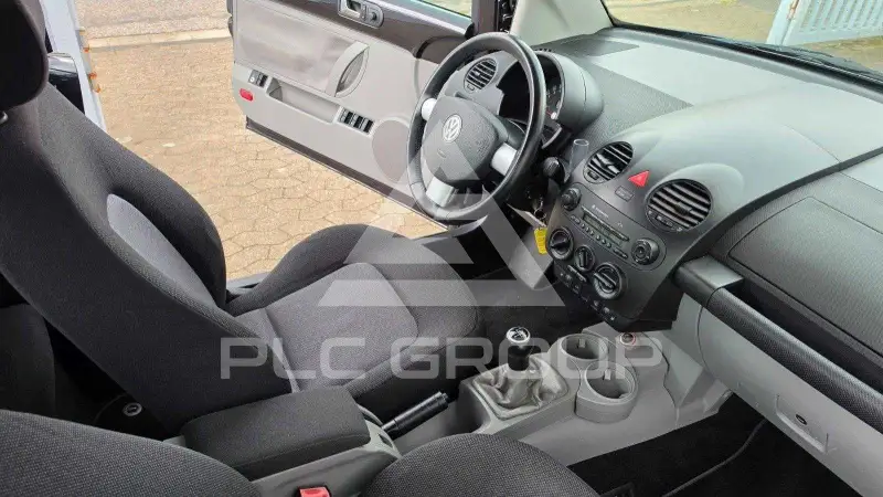 2005 Volkswagen BEETLE
