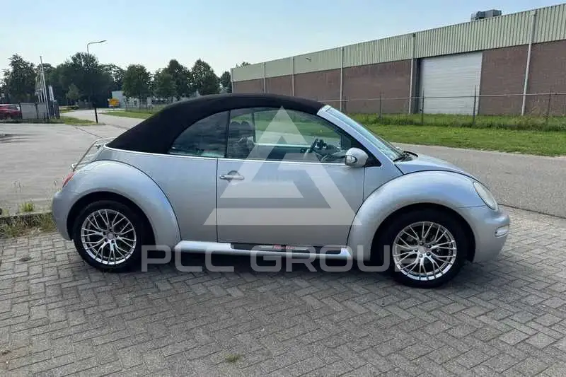 2005 Volkswagen BEETLE