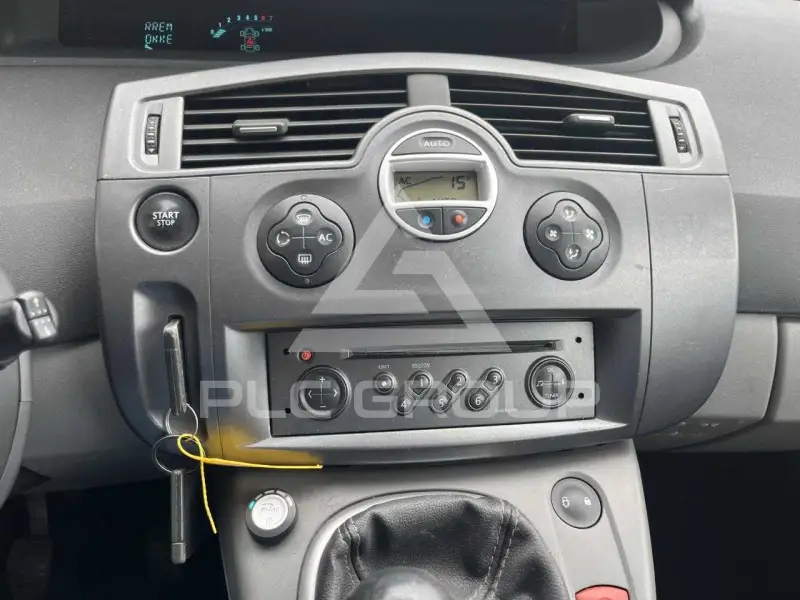 2005 Renault Scenic