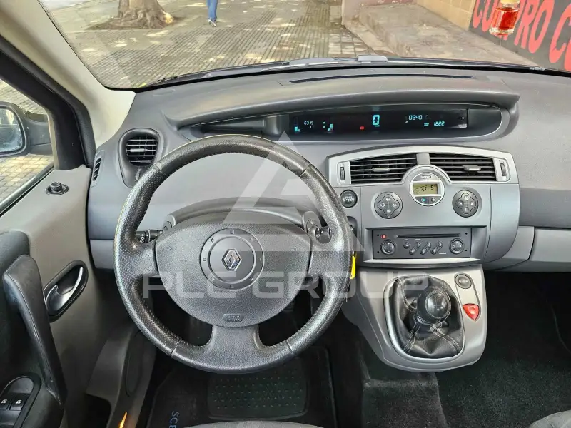 2005 Renault Scenic