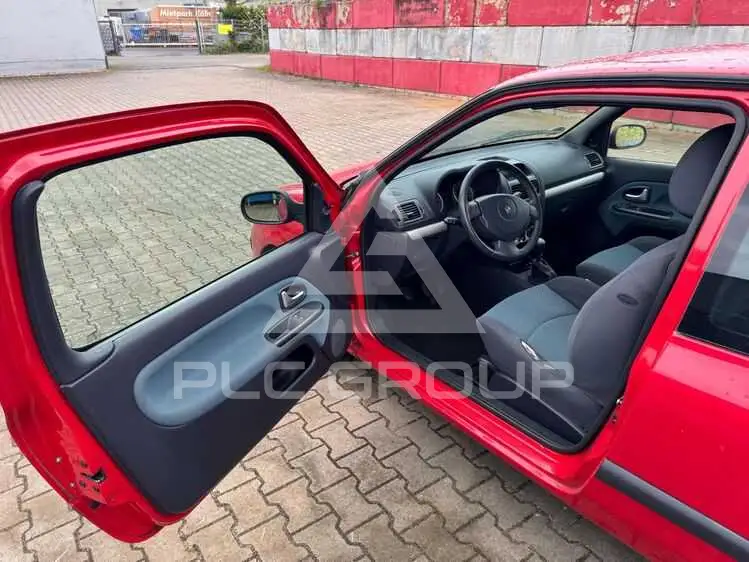 2005 Renault Clio
