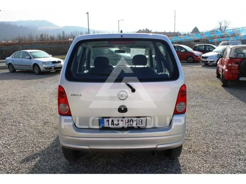 2005 Opel AGILA