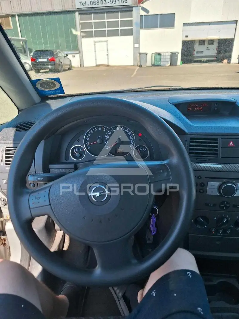 2005 Opel MERIVA
