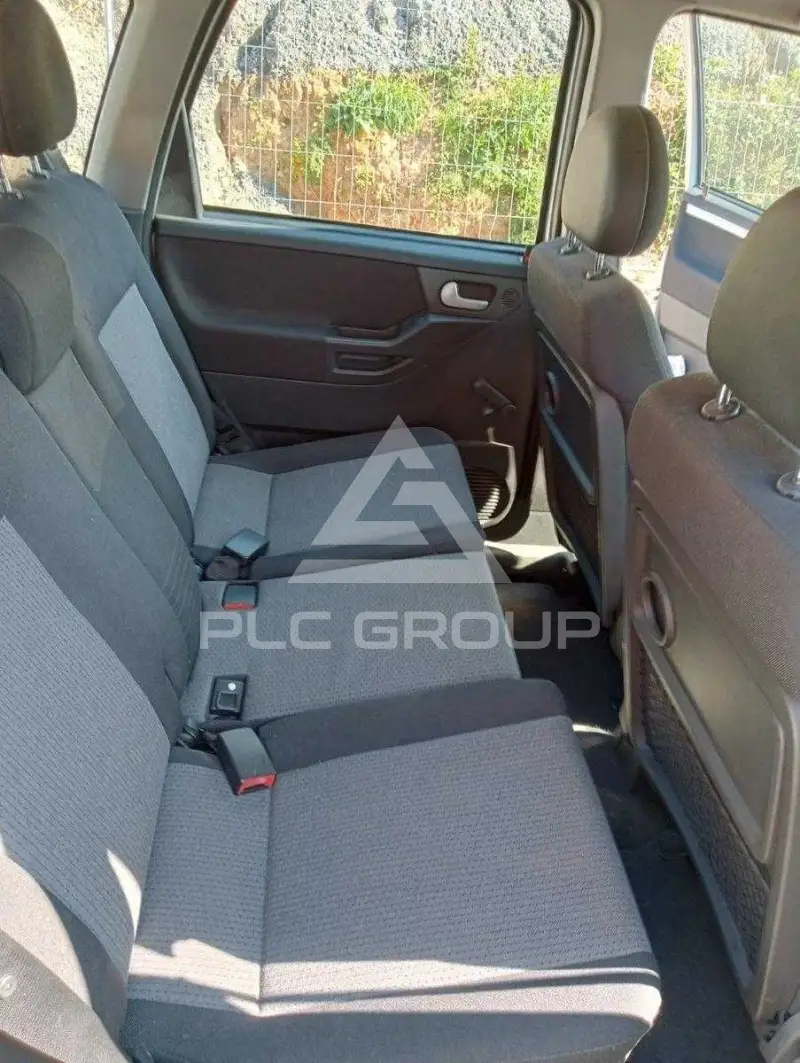 2005 Opel MERIVA
