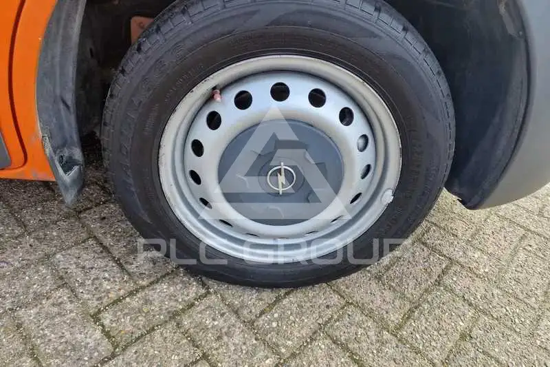 2005 Opel Vivaro