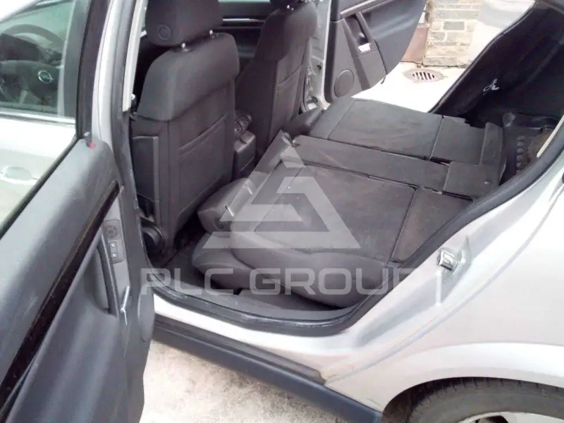 2005 Opel Signum
